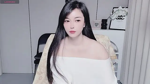 YunShan-33 online show from 11/23/25, 01:43