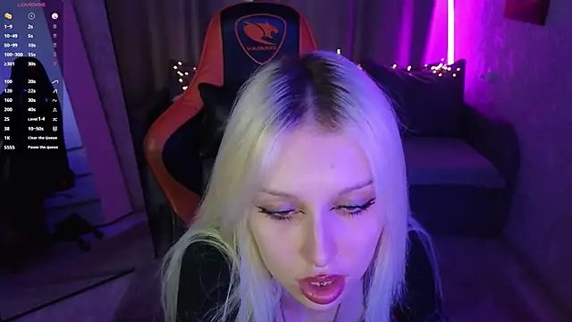 Snapshot of goth__tv chatting on 01/10/26, 11:05 goth tv online show from 01/10/26, 11:05