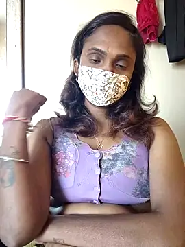 Queen-dhivya online show from 03/06/26, 07:03