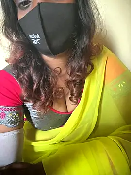 Queen-dhivya online show from 11/21/25, 06:45