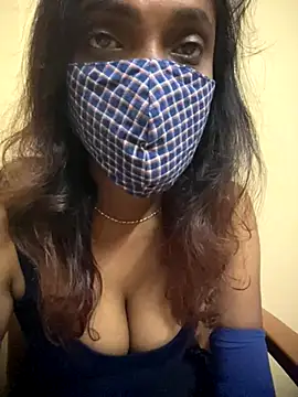 Queen-dhivya online show from 11/27/25, 12:44