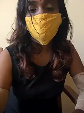 Queen-dhivya online show from 11/14/25, 12:20