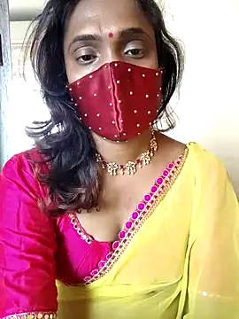 Queen-dhivya online show from 03/03/26, 03:24