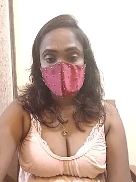 Queen-dhivya online show from 02/19/26, 01:19