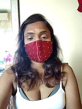 Queen-dhivya online show from 03/04/26, 07:16