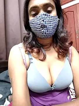 Queen-dhivya online show from 01/10/26, 10:21