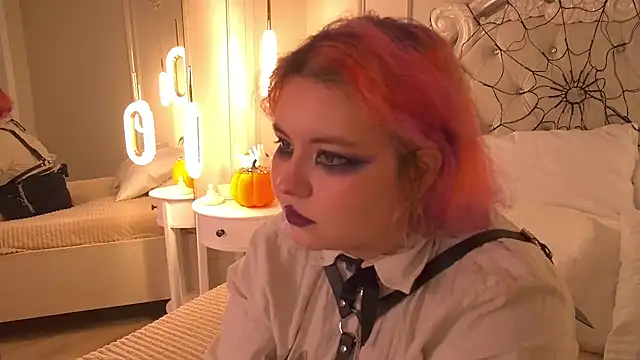 Snapshot of JennyBloom chatting on 11/07/25, 09:58 JennyBloom online show from 11/07/25, 09:58