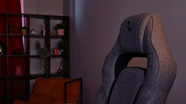 ElinVale online show from 04/08/26, 08:49