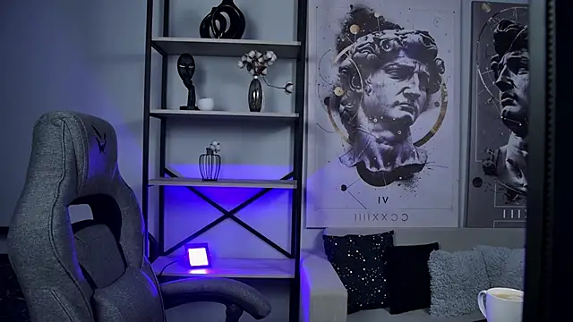 ElinVale online show from 03/10/26, 12:31