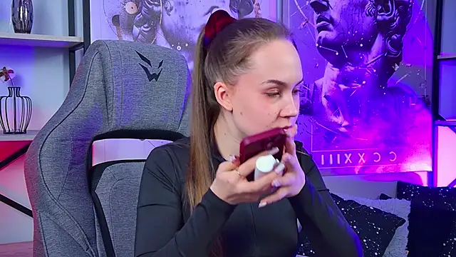 ElinVale online show from 02/07/26, 02:58