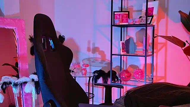 ElinVale online show from 03/21/26, 02:54