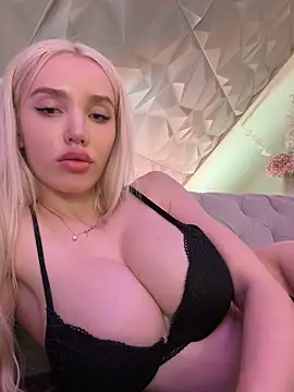 Lana-Grey online show from 04/08/26, 09:38