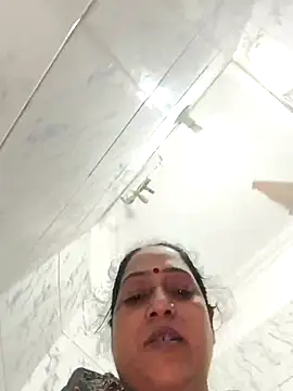 Hot-Sana2 online show from 02/02/26, 04:44