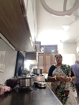 Hot-Sana2 online show from 04/19/26, 01:45