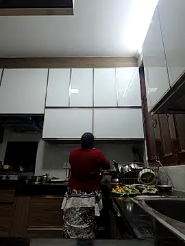 Hot-Sana2 online show from 11/28/25, 01:55