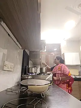 Hot-Sana2 online show from 04/16/26, 01:23