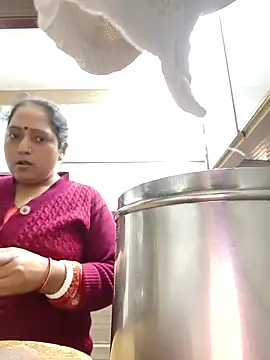 Hot-Sana2 online show from 02/18/26, 05:16