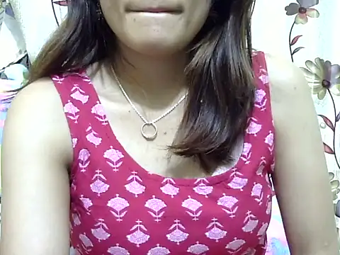 maira 33 online show from 01/18/26, 06:00