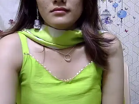 maira 33 online show from 02/01/26, 03:10