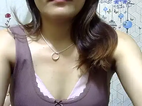 maira 33 online show from 02/05/26, 06:15