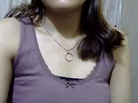 maira 33 online show from 11/23/25, 10:25