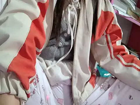 LunoChucki online show from 12/17/25, 01:49