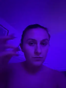 EmLovesxx online show from 11/11/25, 11:53