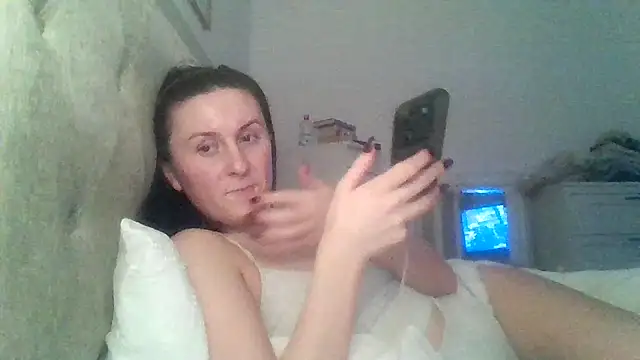 EmLovesxx online show from 01/08/26, 09:54