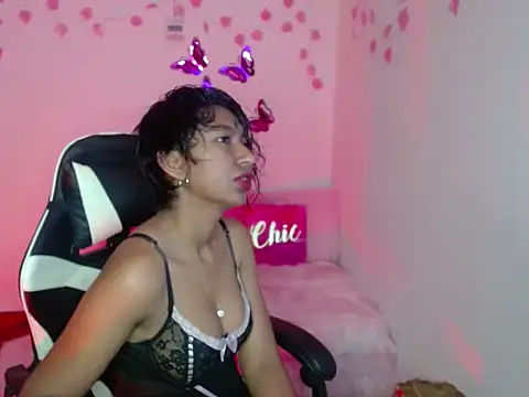 Snapshot of Samanta_777 chatting on 11/01/25, 03:46 Samanta 777 online show from 11/01/25, 03:46