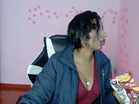 Samanta 777 online show from 12/15/25, 08:25