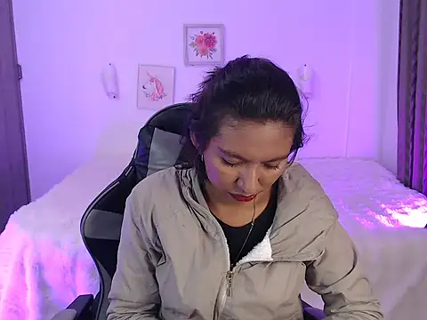 Samanta 777 online show from 04/10/26, 07:37