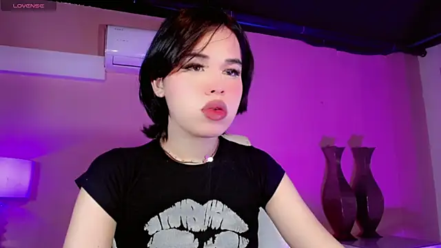 ClaudiaSophia online show from 12/03/25, 11:31