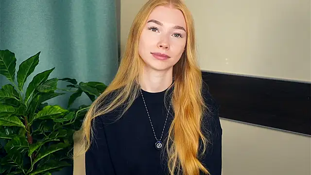 Snapshot of TariHedrix chatting on 11/01/25, 07:57 TariHedrix online show from 11/01/25, 07:57