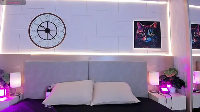 Camiila rosse online show from 11/10/25, 07:30