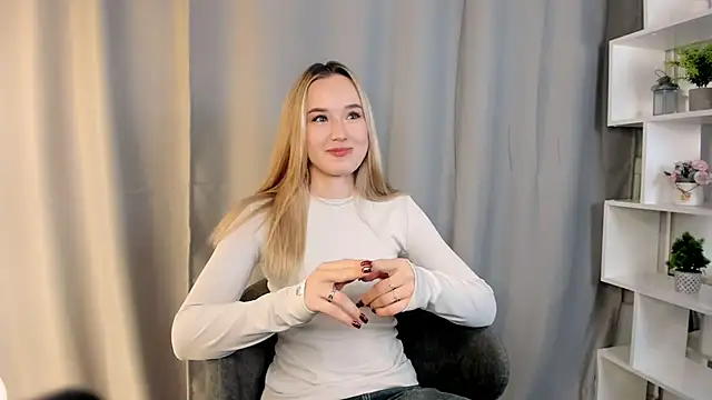 Snapshot of EveMcclearen chatting on 11/01/25, 07:13 EveMcclearen online show from 11/01/25, 07:13