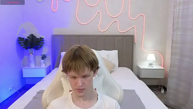 Fakeangel87 online show from 11/03/25, 01:11