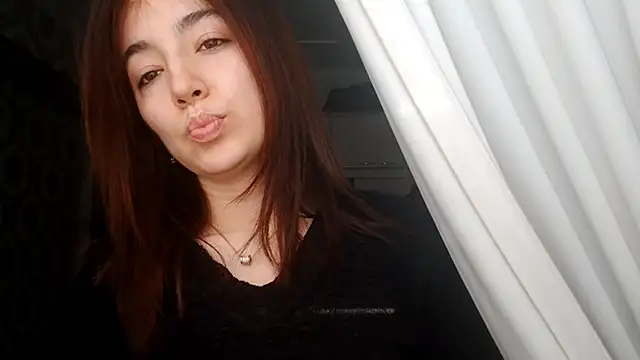 Snapshot of Sofiagreetings chatting on 11/11/25, 11:16 Sofiagreetings online show from 11/11/25, 11:16