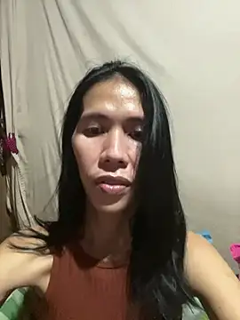 Snapshot of bellaUtops chatting on 04/19/26, 11:22 bellaUtops online show from 04/19/26, 11:22