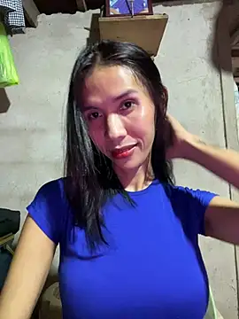 Snapshot of bellaUtops chatting on 02/28/26, 05:34 bellaUtops online show from 02/28/26, 05:34