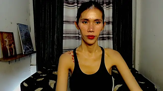 Snapshot of bellaUtops chatting on 01/14/26, 06:33 bellaUtops online show from 01/14/26, 06:33