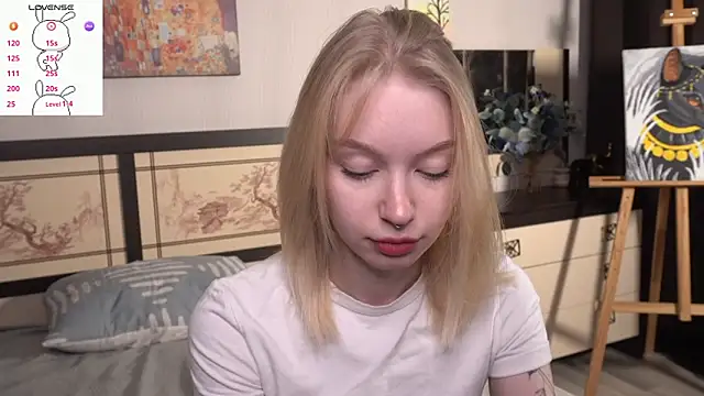 ShanelTunon online show from 11/27/25, 07:03