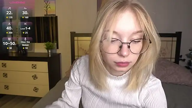 ShanelTunon online show from 11/14/25, 08:01