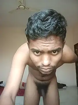 Snapshot of marathicpl25 chatting on 11/20/25, 10:38 marathicpl25 online show from 11/20/25, 10:38