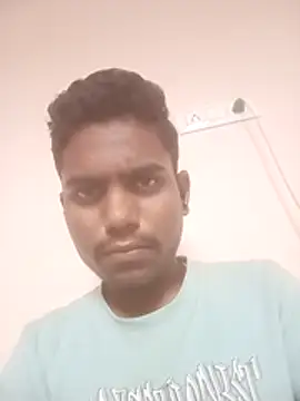 Snapshot of marathicpl25 chatting on 11/23/25, 10:14 marathicpl25 online show from 11/23/25, 10:14