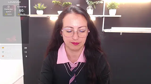 Lauryn Jones online show from 04/16/26, 09:39