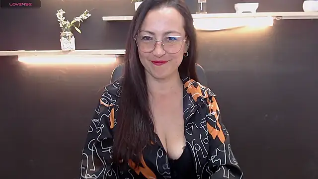 Lauryn Jones online show from 03/05/26, 06:04