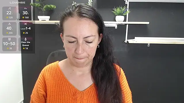 Snapshot of Lauryn_Jones chatting on 05/27/26, 06:59 Lauryn Jones online show from 05/27/26, 06:59