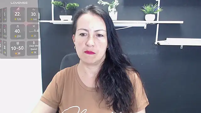 Snapshot of Lauryn_Jones chatting on 06/09/26, 07:15 Lauryn Jones online show from 06/09/26, 07:15