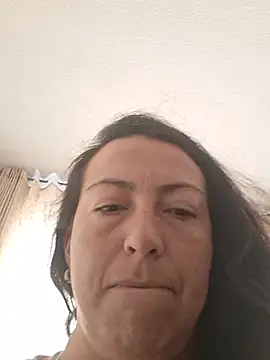 Snapshot of Lauryn_Jones chatting on 07/14/26, 03:51 Lauryn Jones online show from 07/14/26, 03:51