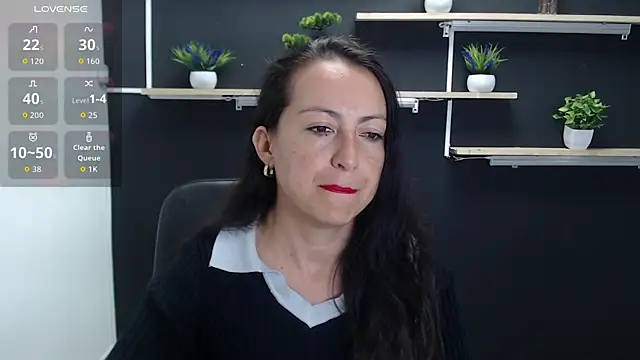 Snapshot of Lauryn_Jones chatting on 07/11/26, 05:57 Lauryn Jones online show from 07/11/26, 05:57